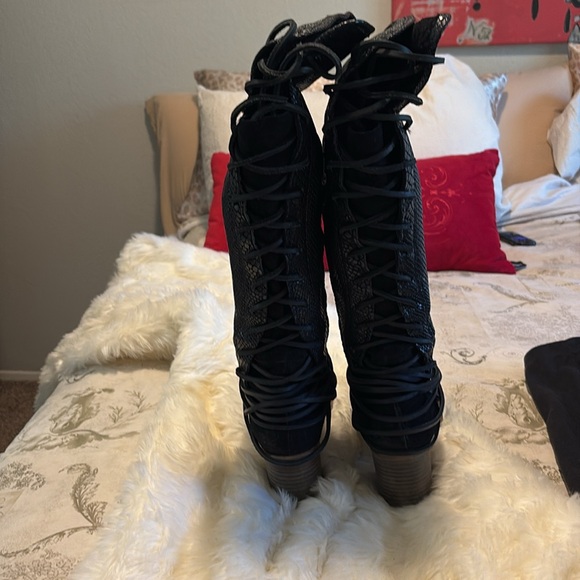 Freebird Coal Black Snake Boots sz 10 worn 3 times. - Picture 4 of 10